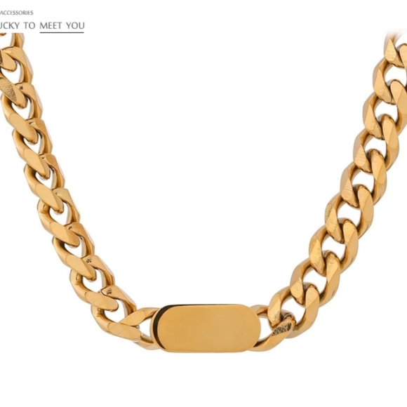 Gold Thick Pendant Necklace - Picture 2 of 6